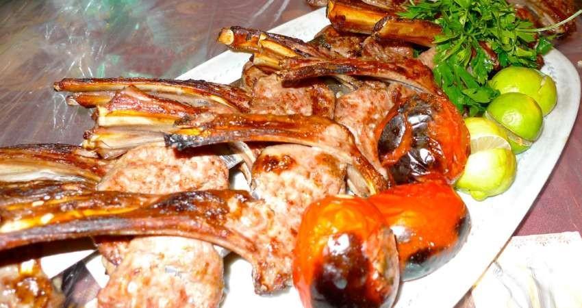 جشنواره غذاهای بومی و محلی در صومعه سرا برگزار می شود