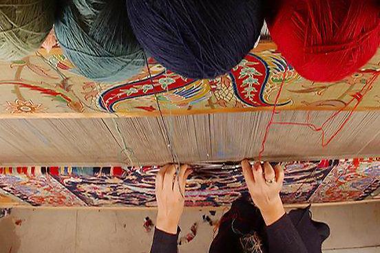 سال گذشته 49 هزار متر مربع فرش در استان همدان بافته شد