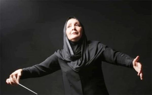 بار سنگینِ زن بودن بر دوش یک رهبر ارکستر