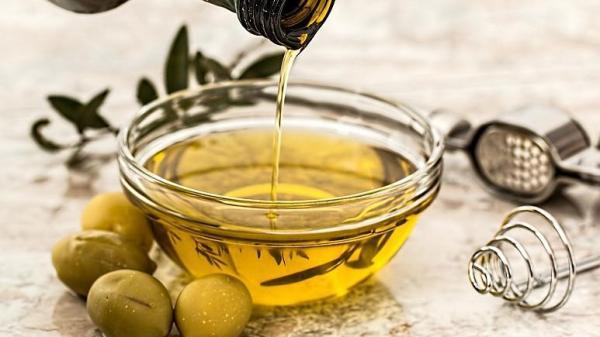 محققان دریافتند مصرف روغن زیتون مرگ زودرس، بیماری های قلبی، عصبی و سرطان را کاهش می دهد